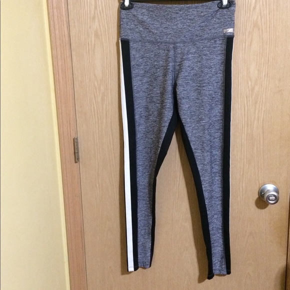 PINK Victoria's Secret Pants - PINK Ultimate Ankle Leggings